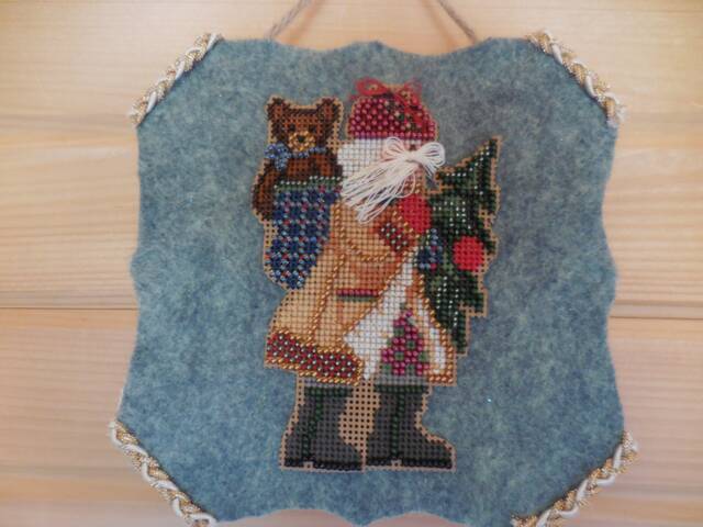 Allegheny Santa Wall Hanging - image 1