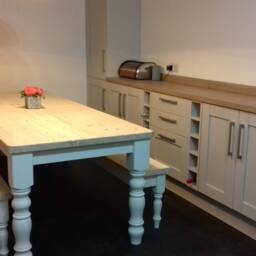 Solid Pine Farmhouse Table & Bench Set, Wooden Kitchen Dining Room Furniture - thumbnail 2