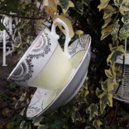 Vintage Teacup Bird Feeder Yellow China Garden Ornament - thumbnail 2