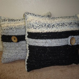 Hand Knit Pillows - thumbnail 3