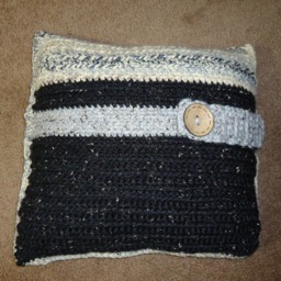 Hand Knit Pillows - thumbnail 2