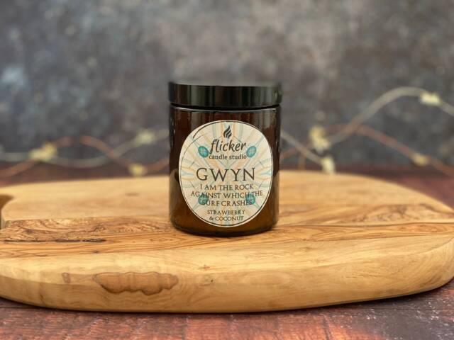 Gwyn - A Court Of Thorns & Roses Sarah J Maas Soy Wax Candle - image 1