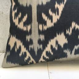 Silk Ikat Pillow Cover, Handwoven Decorative Cushion - 16x24 - thumbnail 3