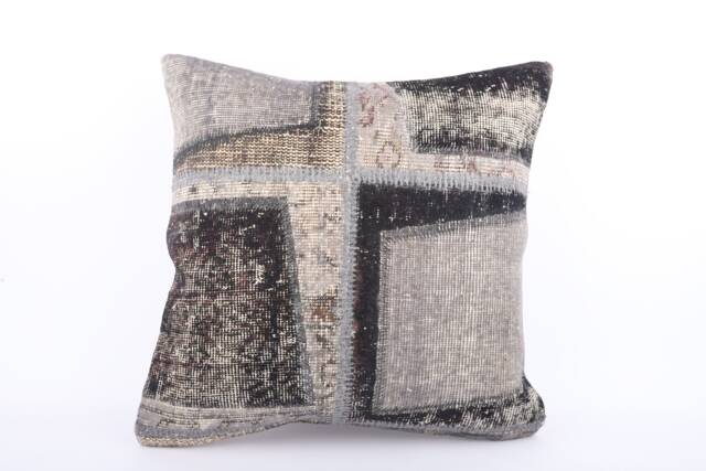 Handwoven Kilim Pillow Cover Vintage Turkish Rug, Bohemian Decor - 16x24 - image 1