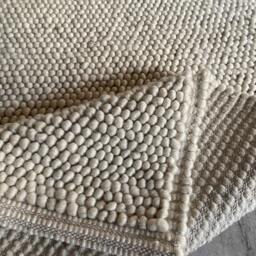 Cozy Beige Wool Rug With Custom Options - Handwoven Chunky Loop Style/Cream Thebrothersisterco - thumbnail 2