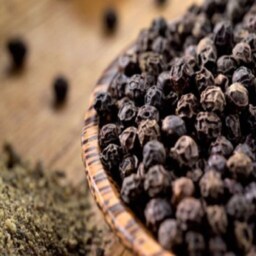 Birch & Black Pepper Candle - thumbnail 2