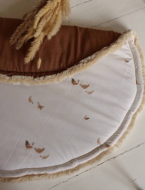 Retro Hens - Round Baby Playmat, Boxkleed - image 1