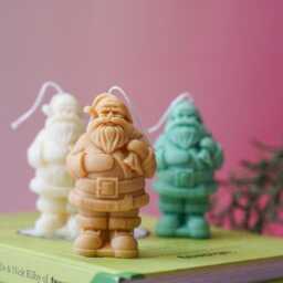 Santa's Stocking Run Soy Candle Christmas Holiday Decor - thumbnail 2