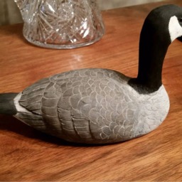 Decorative Duck, Swan & Bird Carvings - thumbnail 3