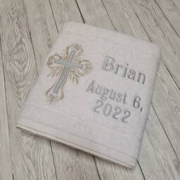 Personalized Catholic Christening Towel, Custom Embroidered, Baptism Cross, Religious Keepsake, Baby Ceremony, Gift Memory - thumbnail 3