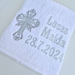 Personalized Catholic Christening Towel, Custom Embroidered, Baptism Cross, Religious Keepsake, Baby Ceremony, Gift Memory - thumbnail 2