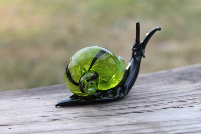 Glass Snails Hand Sculpted Snail Glass Sculpture Snail Figure Figurine Miniature Figurine Ornament - image 1