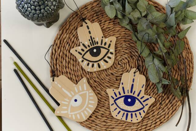 Ceramic Handpainting Hamsa With Evil Eye Wall Hanging Decor Third Protection Amulet Christmas Gift - image 1