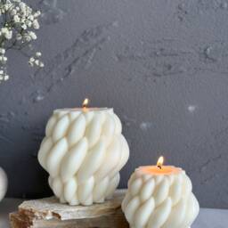 Large Knitted Soy Candle Modern Geometric Decor - thumbnail 3