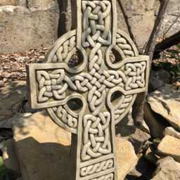 Celtic Cross Hanging Stone Plaque - Outdoor Garden Ornament Sculpture Statue British Made Wall Art Gift - thumbnail 2