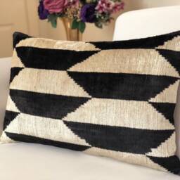 Black & White Ikat Lumbar Pillow Silk Velvet Cushion Cover - thumbnail 3
