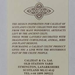 Calzeat Made in Scotland Jacquard Woven Celtic Knot Heather Throw - thumbnail 4