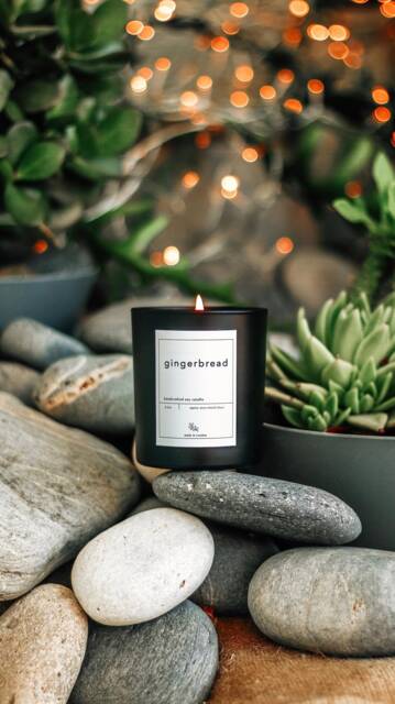 Gingerbread Christmas Candle Gift Large Soy Wax 8.5Oz Vegan Natural Festive For Her Winter Sweet - image 1
