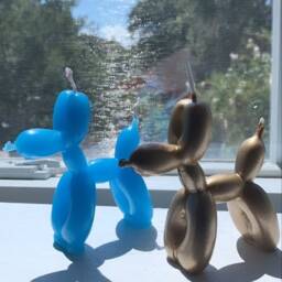 Double Wick Balloon Dog Candle, Pop Art Animal Pillar Quirky Colorful Y2K Room Decor, Aesthetic Birthday Party Gift - thumbnail 3