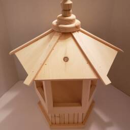 Hexagon Bird Feeder - thumbnail 2