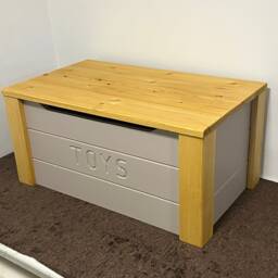 Personalized Solid Wood Toy Box Engraved Pine Storage Chest - thumbnail 2