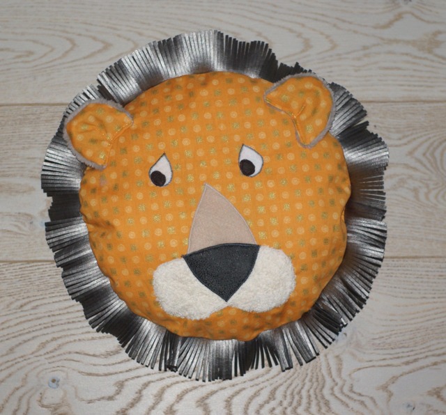 Cushion Awakening Multitexture Baby Lion - image 1