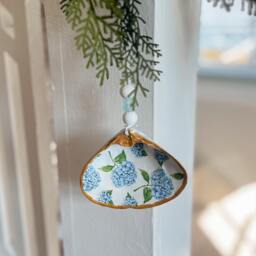 Floral Christmas Ornament Decoupage Gilded Clam Shell, Coastal Decor - thumbnail 3