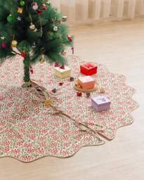 Garland Of Christmas Tree Skirt, Red Green White Hand Block Printed Custom Cover, Unique Home Decoration Gift, Decor - thumbnail 1