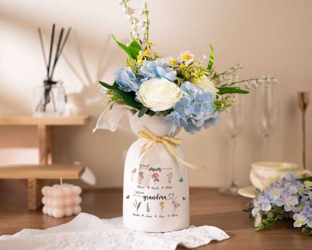 First Mom Now Grandma Vase, Nana's Garden Flower Birth Month Birthday Gift For Nana, Family New Year Decor, Mother's Day