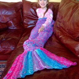Crochet Mermaid Tail Blanket, Chunky Snuggle Sack - thumbnail 2