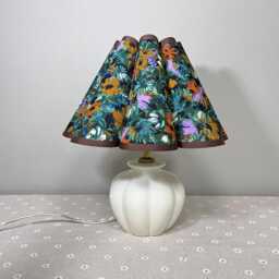 Vintage Floral Oil Painting Style Table Lamp, Scallop Pleated Lampshade - thumbnail 2