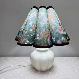 Vintage Floral Oil Painting Style Table Lamp, Scallop Pleated Lampshade - thumbnail 3