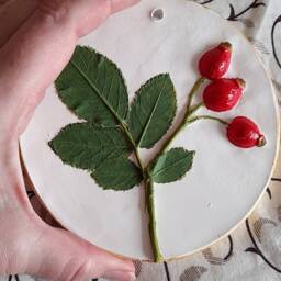 Red Berry Botanical Bas-Relief Kitchen Flower Tile Farmhouse Round Plaster Cast Floral Wall Decor For Hall Botanical - thumbnail 2