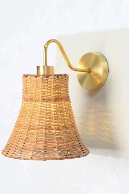 Bell - Shaped Wicker Shade & Brass Wall Lamp, Bedroom, Powder Room Lighting - image 1