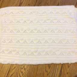 New Hand Knit Little Angels Baby Blanket - thumbnail 3