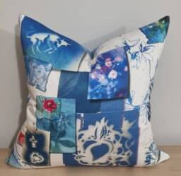 Designers Guild Christian Lacroix Follete Bleu De Roi & Omega Velvet Cushion Cover 50x50 cm - thumbnail 1
