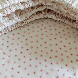 Daisy Print Fitted Crib Sheet Pink Floral Baby Bedding - thumbnail 3