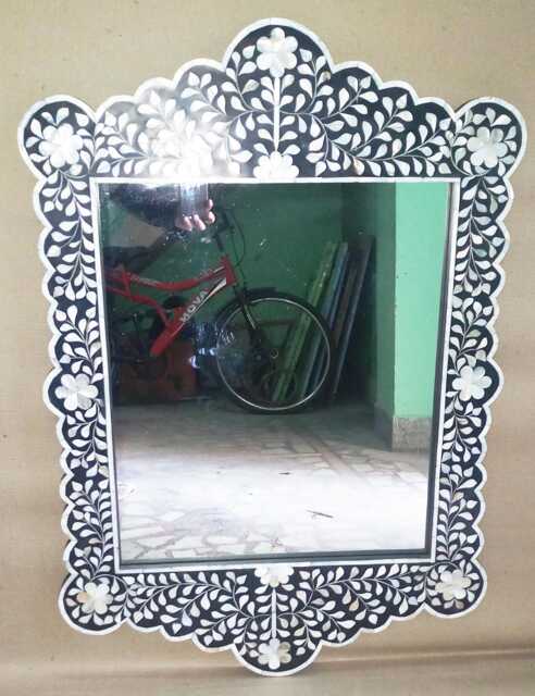 Black Mother Of Pearl Inlay Designer Mirror Frame With Complimentary - image 1