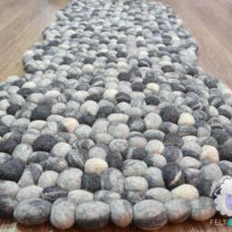 Wool Felt Pebble Rug in Zigzag Shape - Handmade Natural Stone Rugs For Bathroom, Bedroom, & Living Room Footrest - thumbnail 2