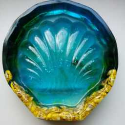 Epoxy Resin Seashell Soap Dish With Real Seashells - Clamshell Bathroom Decor - thumbnail 2
