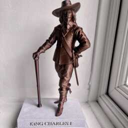 King Charles I Statue - Historical Royal Collectible - thumbnail 2