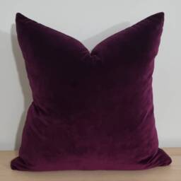 Designers Guild Mattiazzo Damson & Omega Velvet Cushion Cover 45x45 cm - thumbnail 3