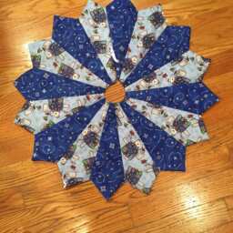 Christmas Tree Skirt, Table Top, Mini, Blue, Snowman, Snowflake, Quilted, Vintage Fabric, Blue - thumbnail 2
