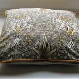 William Morris, Snakeshead, Arts & Crafts, Beige, Grey Gold Cotton Cushion Cover, Throw Pillow Home Decor - thumbnail 2