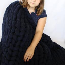 Super Chunky Merino Wool Knit Blanket, Bulky Throw - thumbnail 3