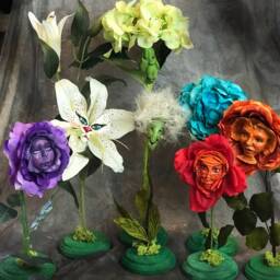 "Alice in Wonderland - Non Talking Flowers ""Blue Elder" - thumbnail 4