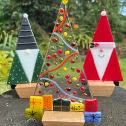 Fused Glass Santa Ornament Handmade Father Christmas in Oak Block - thumbnail 2