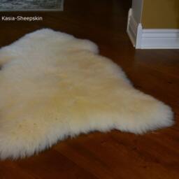 Genuine White Sheepskin Rug - Soft Natural Wool Scandinavian Home Decor - thumbnail 3