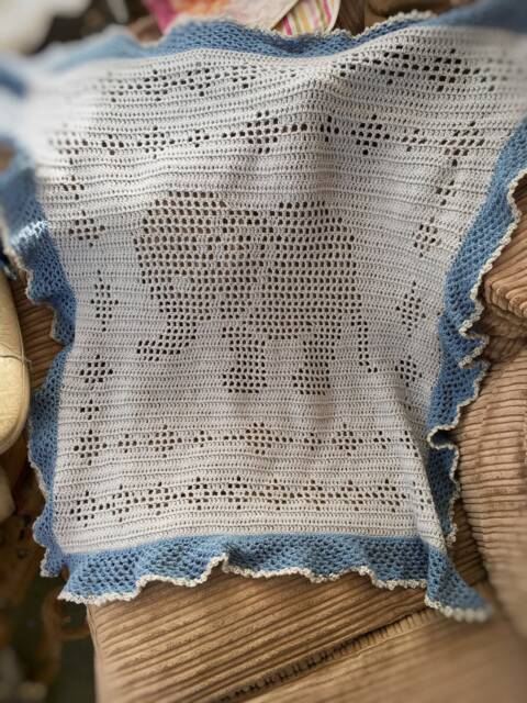 Crochet Elephant Baby Blanket Filet Lace, Scalloped Edge - image 1
