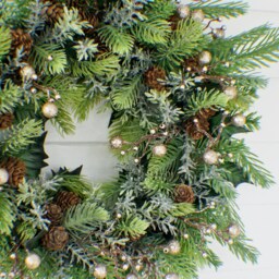 Ready To Ship Christmas Wreath, Flower Rustic Decor, Door Mantel Farmhouse Housewarming Gift, Winter Wreath - thumbnail 3